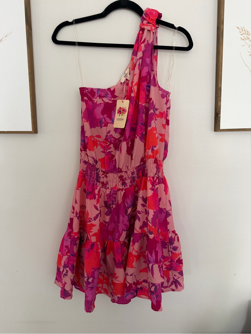 NWT Entro Floral One Shoulder Mini Dress